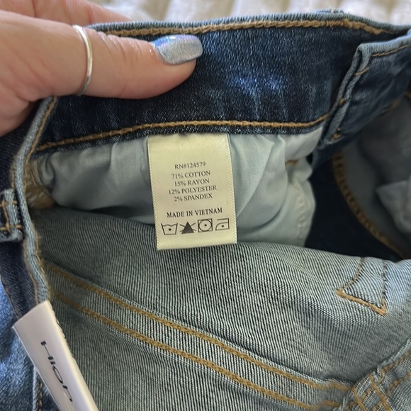 High rise 5/27 sneak peek distressed knees jeans - Picture 6 of 6